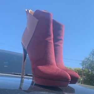 “PAPERfox”/stilettos